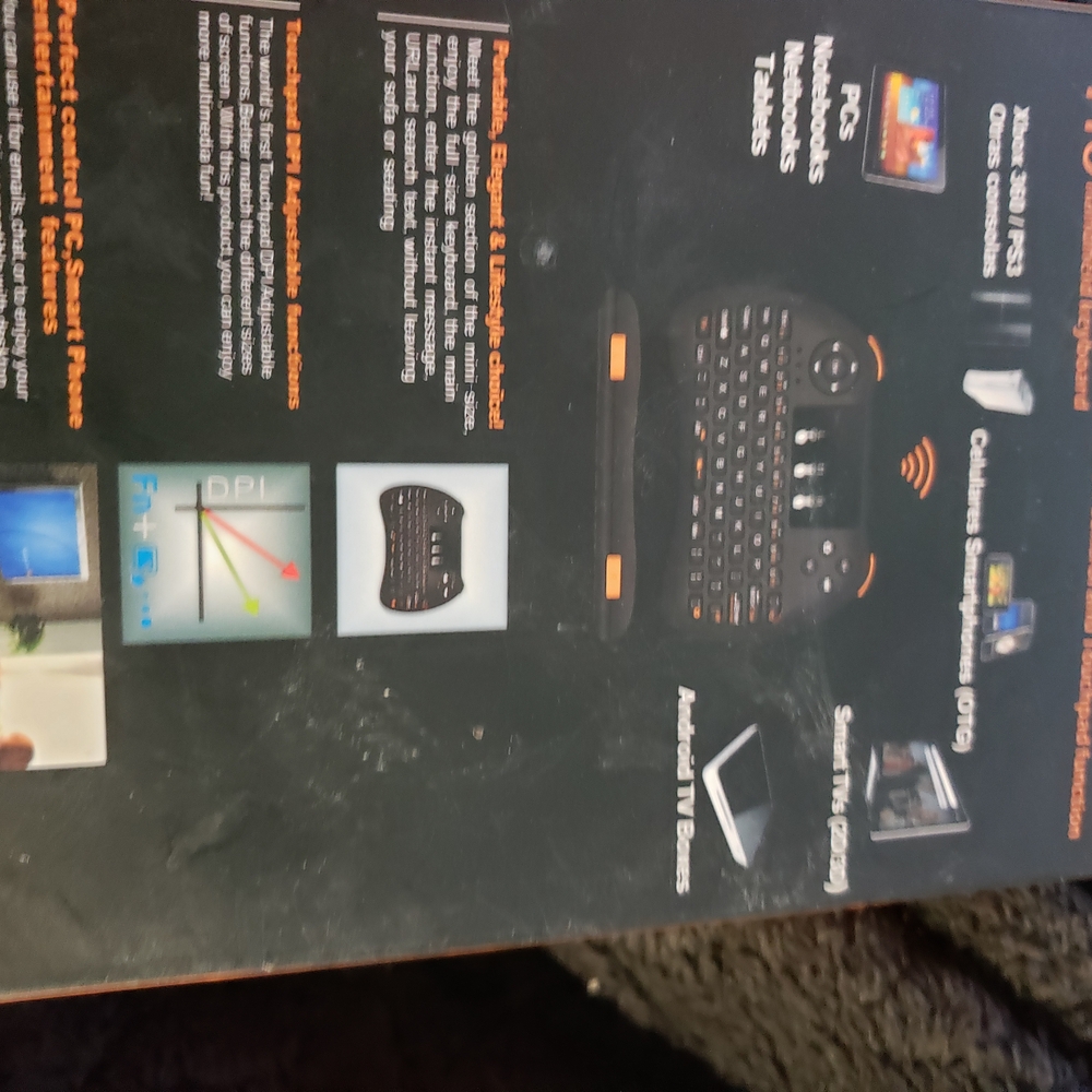 Wireless Handheld Keyboard with Touchpad - Picture 5 of 5